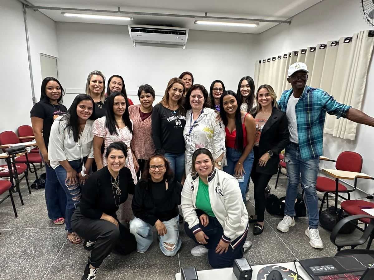 Fundo Social, Sebrae e Senac oferecem curso de capacitação para profissionais do ramo de beleza