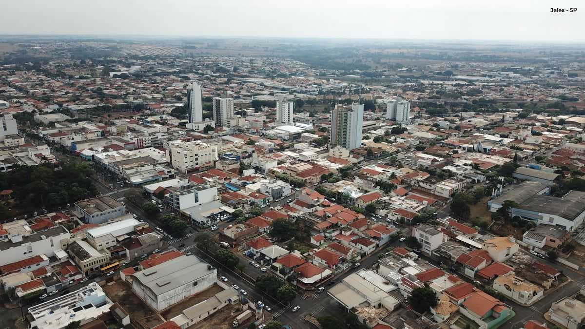 Jales fecha os cinco primeiros meses do ano com saldo de 123 novas vagas de emprego