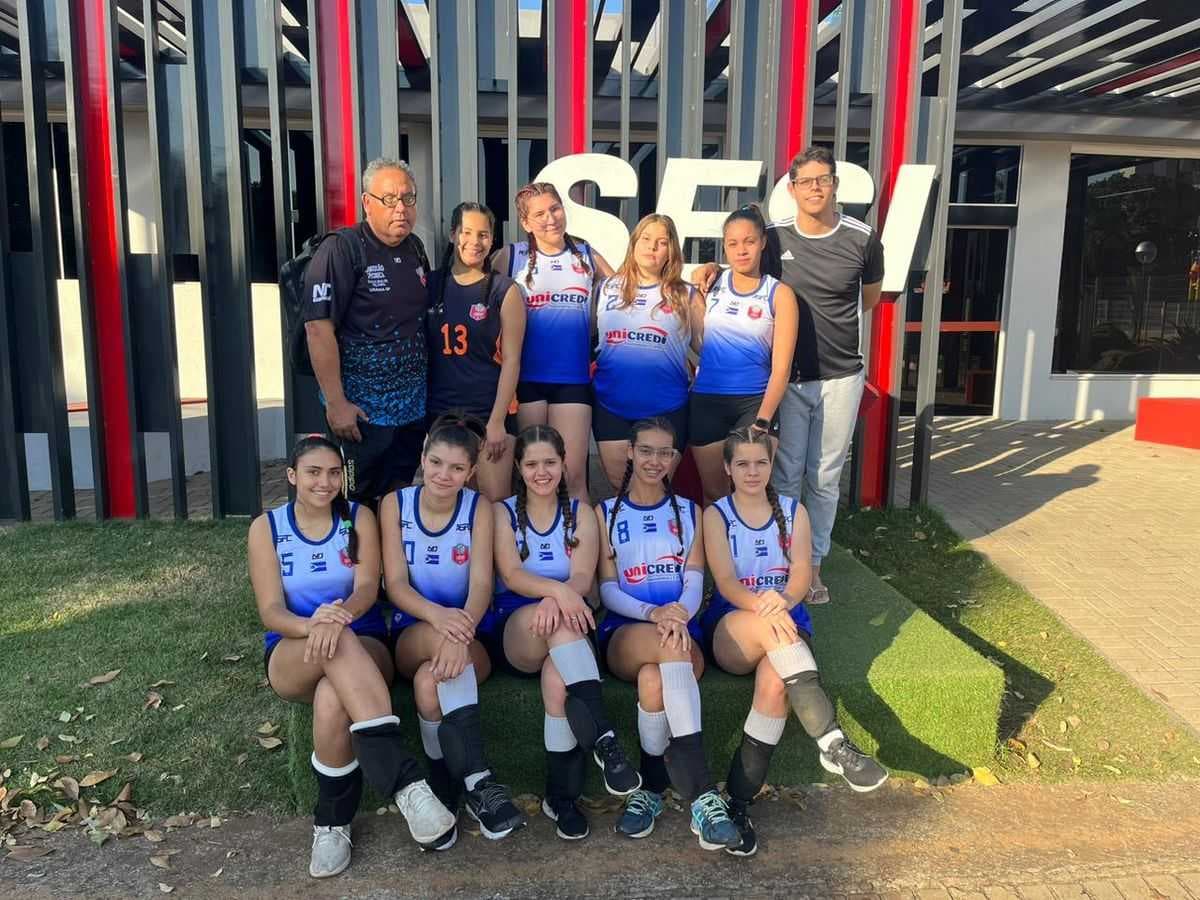 Voleibol feminino de Urânia conquista ótimo resultado nos Jogos Regionais