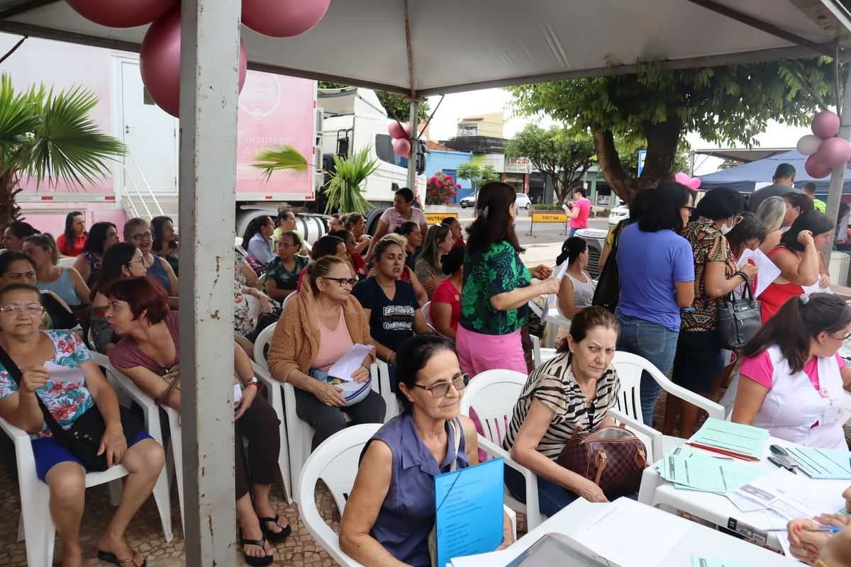 Carreta da Mamografia do Hospital de Amor estará em Jales nesta segunda-feira