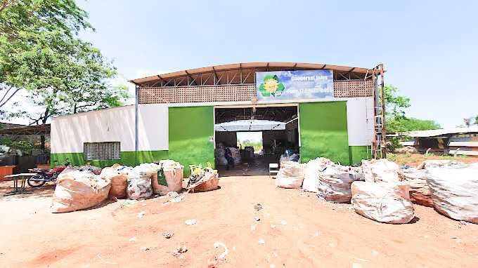 Vereadores questionam Prefeitura de Jales sobre coleta seletiva de papelão