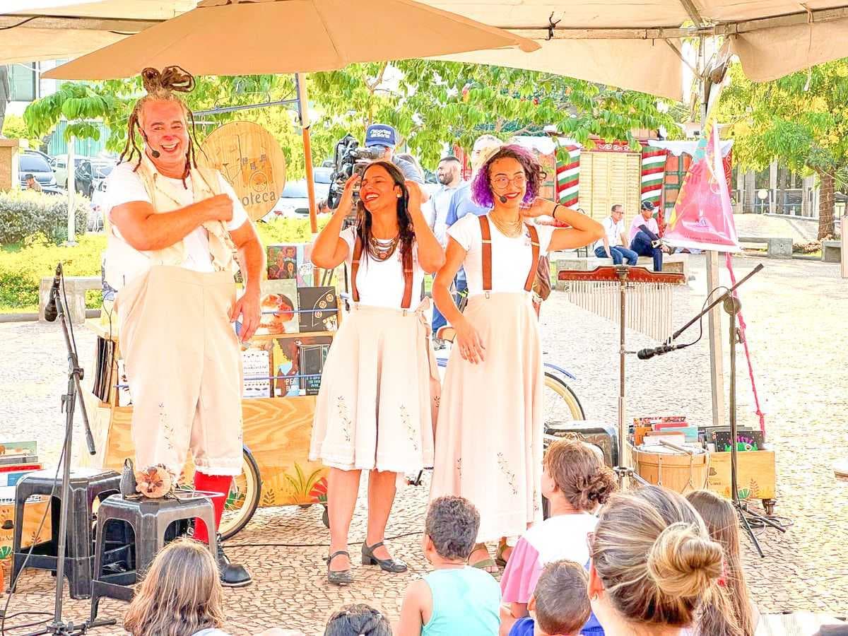 Circuito Sesc de Artes movimentou o sábado na Praça Dr. Euphly Jalles