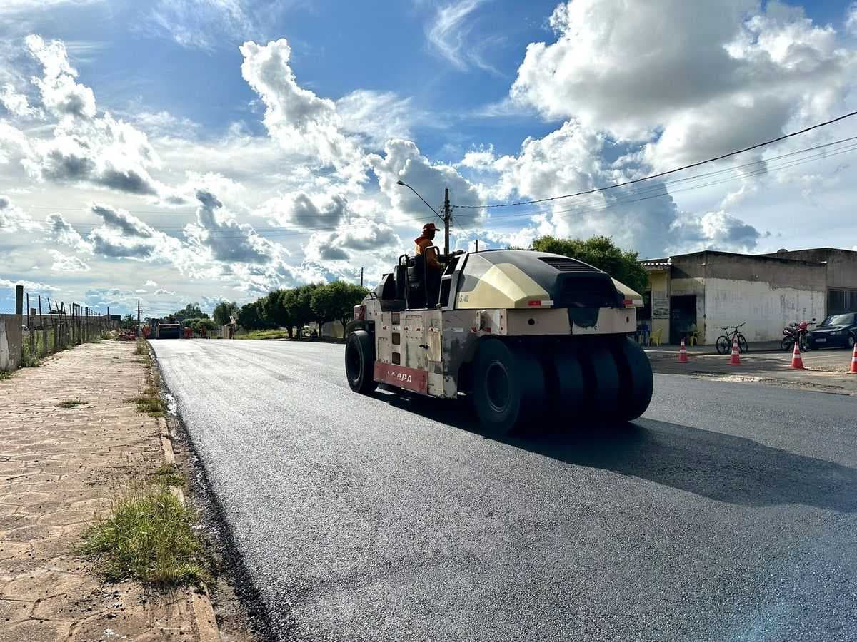Maior obra de recuperação asfáltica da história de Jales continua sendo realizada