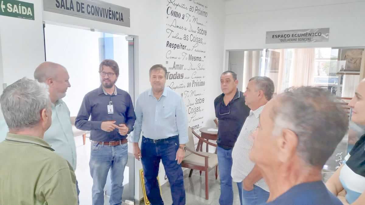 Provedor da Santa Casa de Jales realiza reunião para CIR de Jales