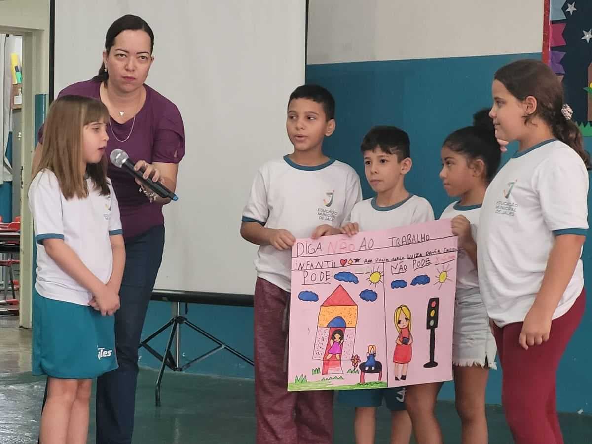 EM. Professor Alberto Gandur Promove Evento em Comemoração ao Dia Mundial de Combate ao Trabalho Infantil