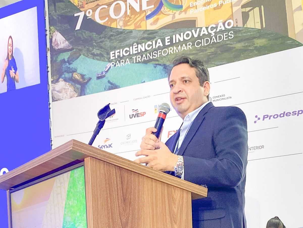 Luis Henrique foi um dos prefeitos convidados para discursar no 7º Conexidades
