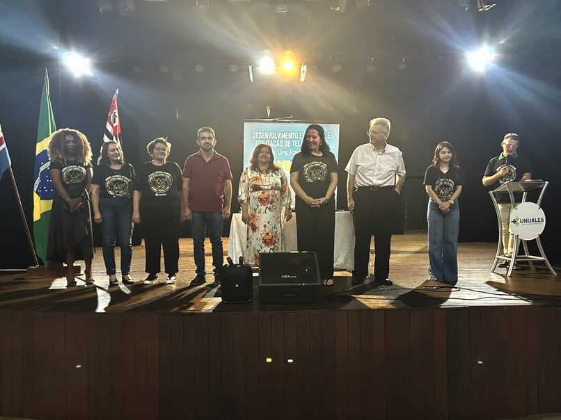 Abertura da Semana Acadêmica Integrada do UNIJALES destaca a importância do desenvolvimento emocional e o impacto da era digital