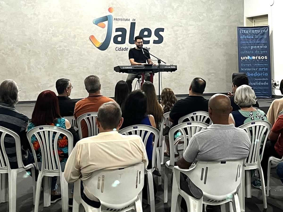 André Gandolfo promove “Diálogo Literomusical” celebrando o Dia Mundial do Livro com literatura e música em Jales