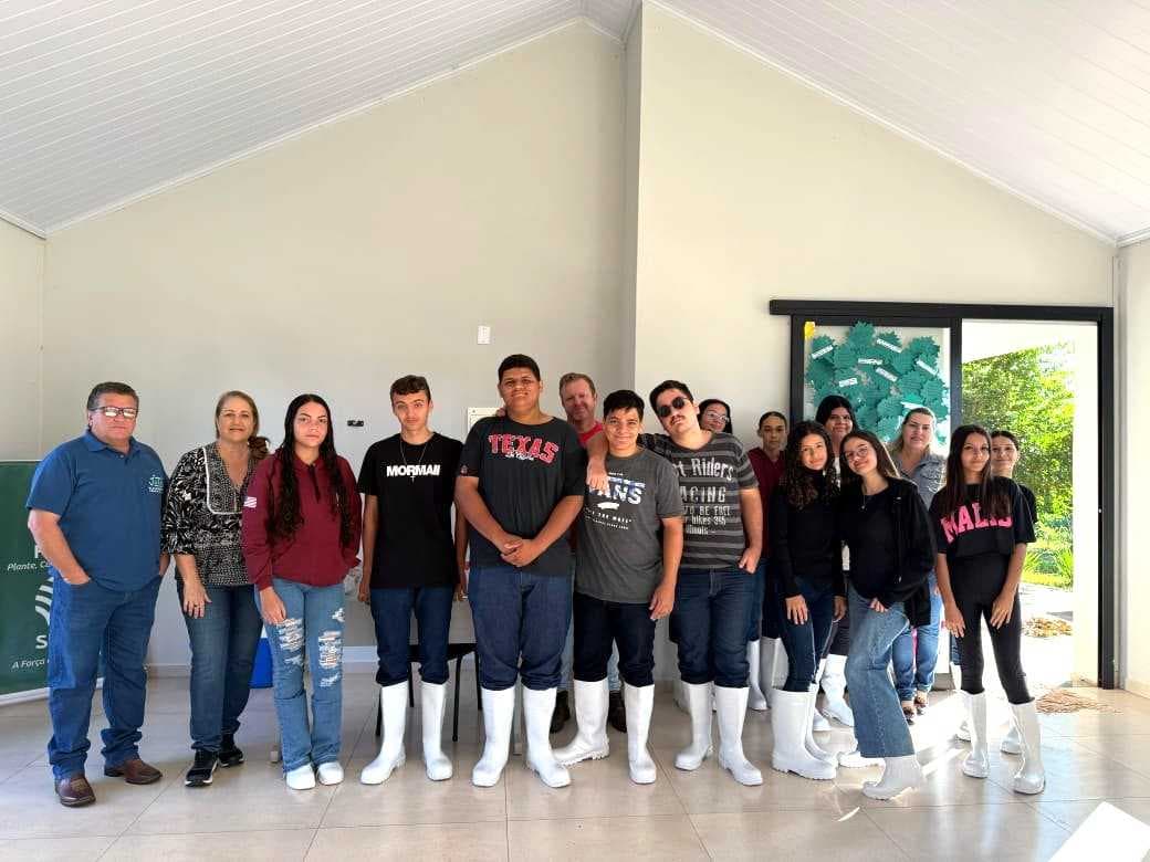 Prefeitura de Jales, Senar, Faesp e Sindicato Rural iniciam as aulas práticas do Programa Jovem Agricultor do Futuro