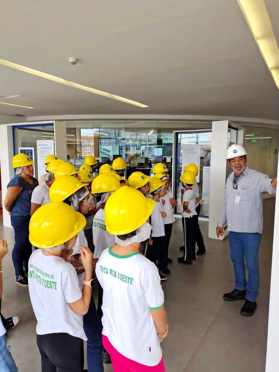 Alunos de escola de Santa Rita D’Oeste visitam Usina Hidrelétrica de Ilha Solteira