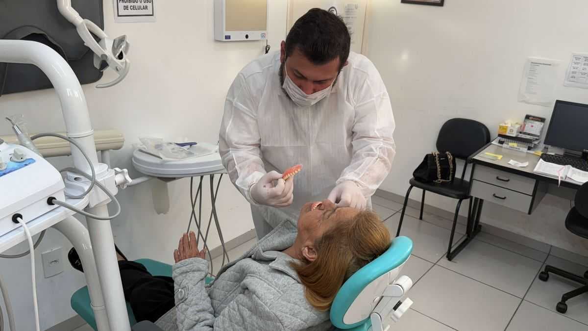 Mutirão de prótese dentária beneficia 40 pacientes em Jales