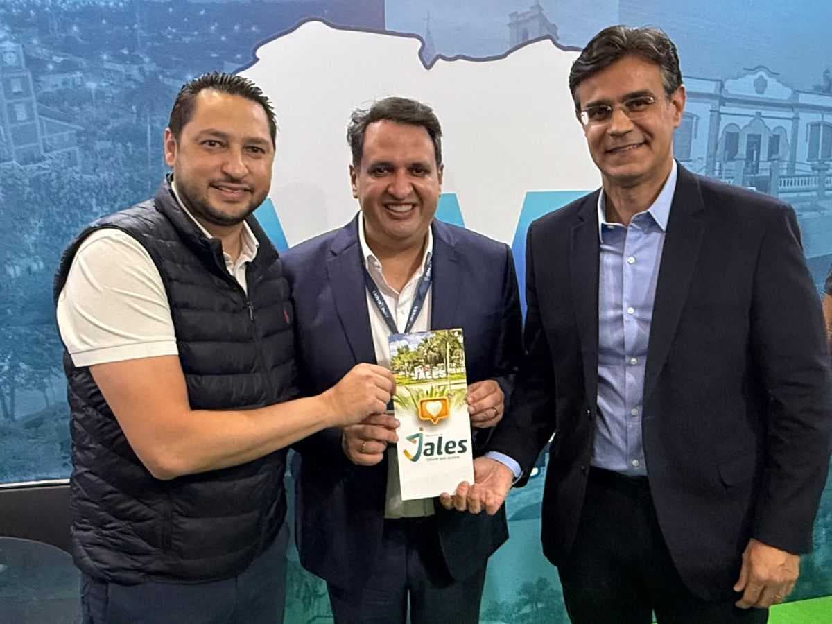 Prefeito Luis Henrique encerra participação no 8º Conexidades com destaque em painel sobre gestão pública eficiente