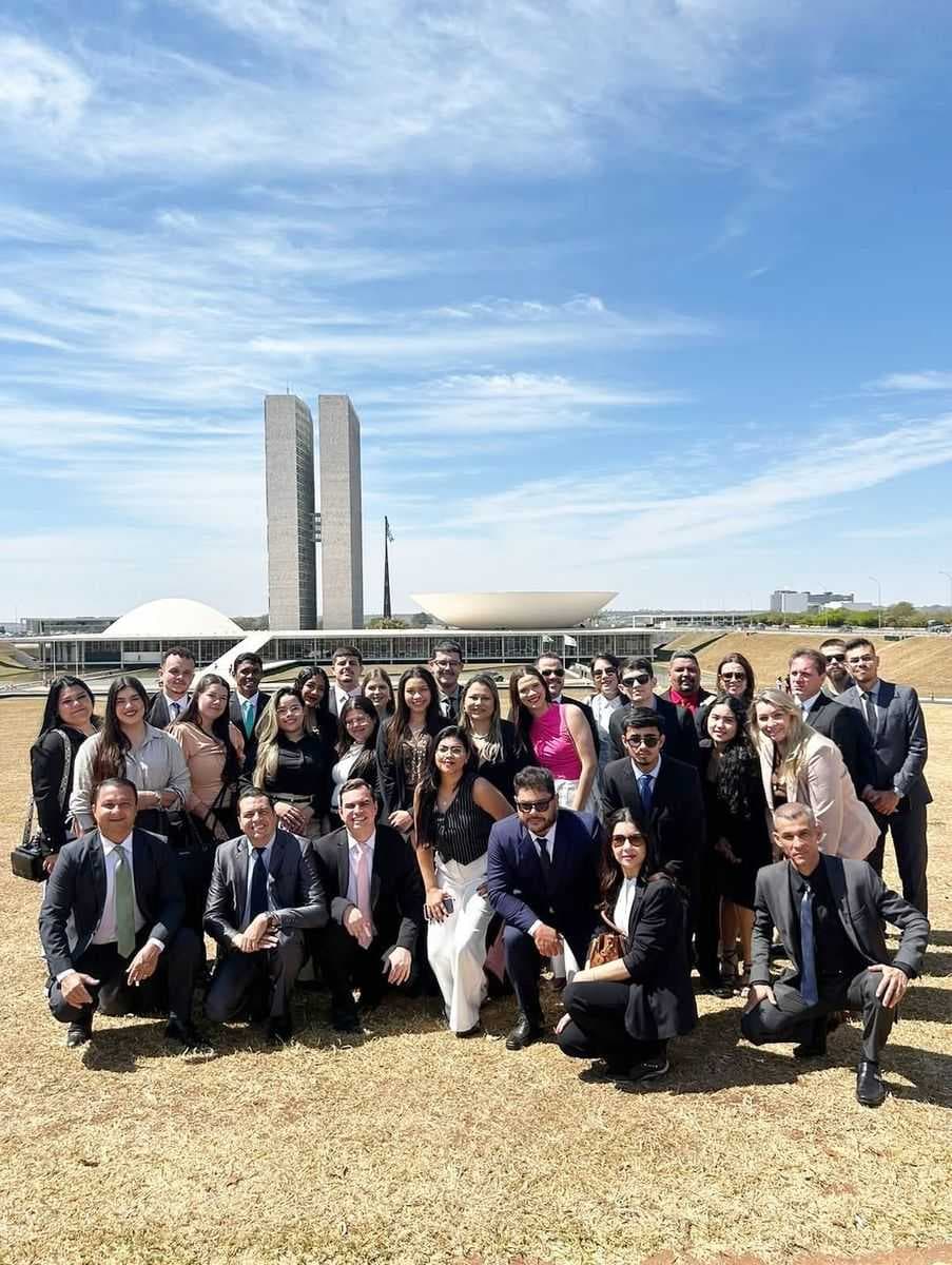 Estudantes de Direito do UNIJALES vivenciam experiências marcantes em visita técnica a Brasília
